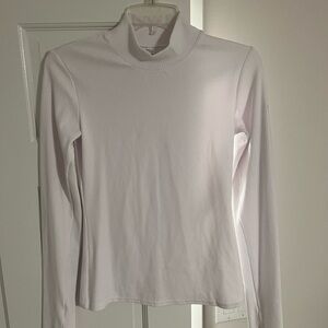 ALO Yoga Cream Fitted Long Sleeve Tee